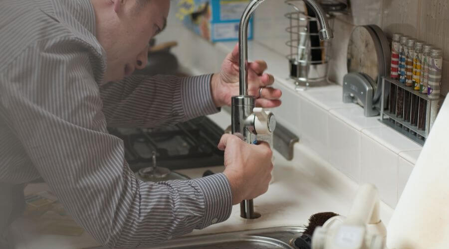 Local tankless water heater installation in Middleburg, OH